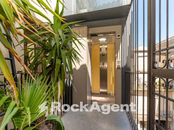 appartamento in vendita a Catania in zona Centro Storico