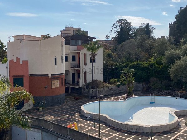 casa indipendente in vendita a Catania