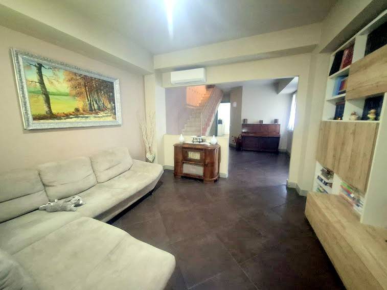 casa indipendente in vendita a Catania