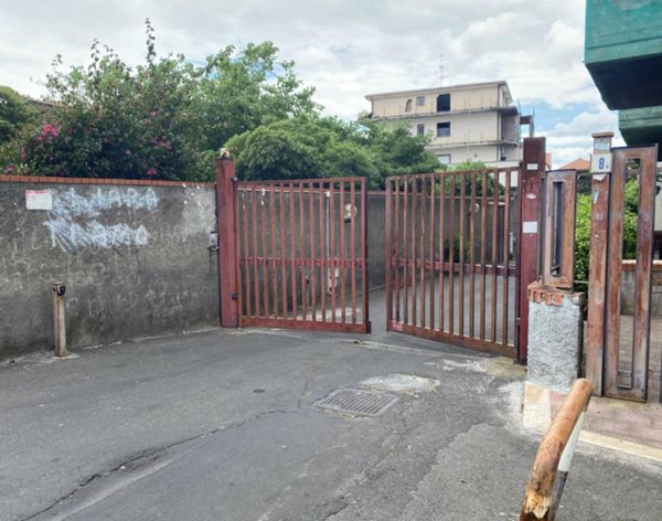 negozio in vendita a Catania in zona Trappeto