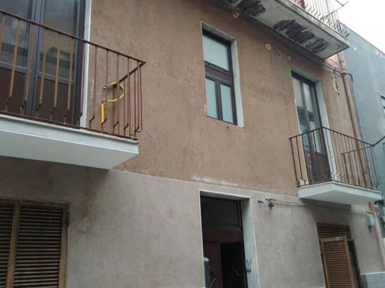 casa indipendente in vendita a Catania