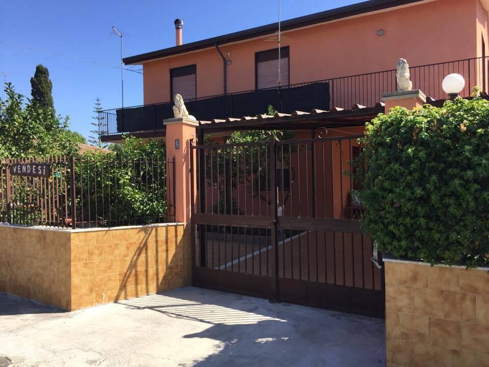 casa indipendente in vendita a Catania in zona Fontanarossa