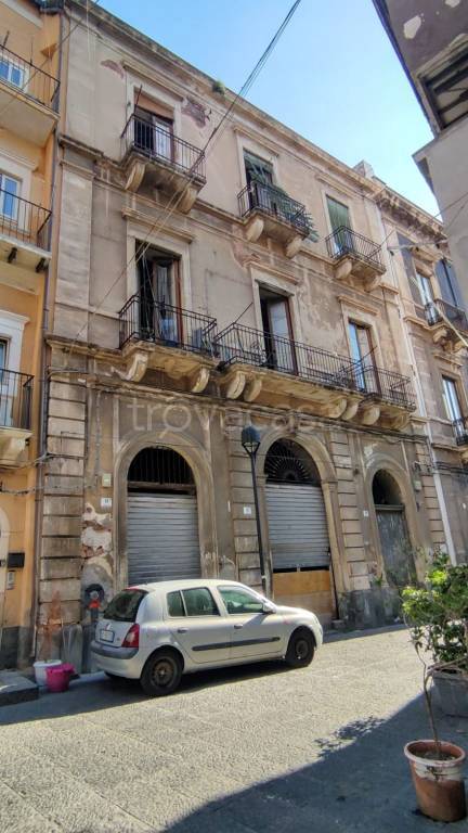 appartamento in vendita a Catania in zona Centro Storico