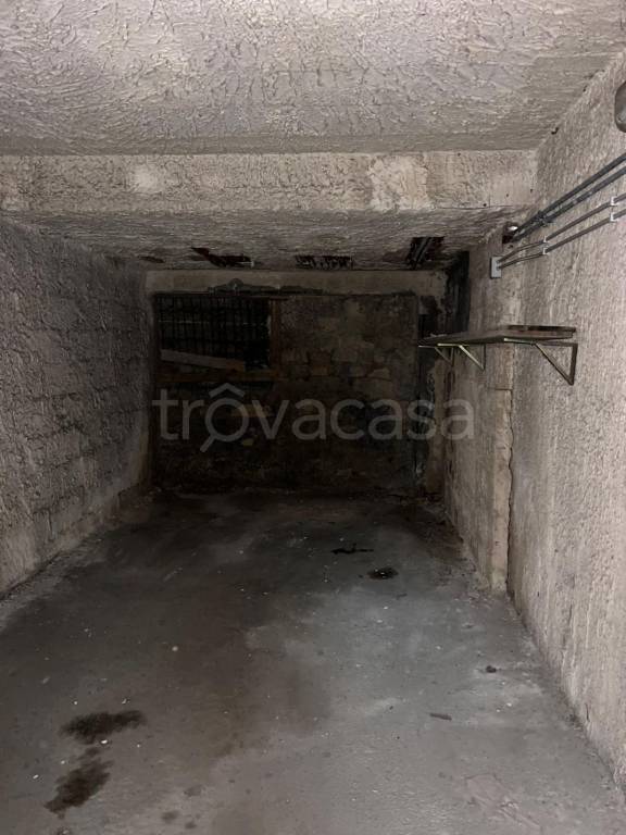 locale di sgombero in vendita a Catania in zona Canalicchio