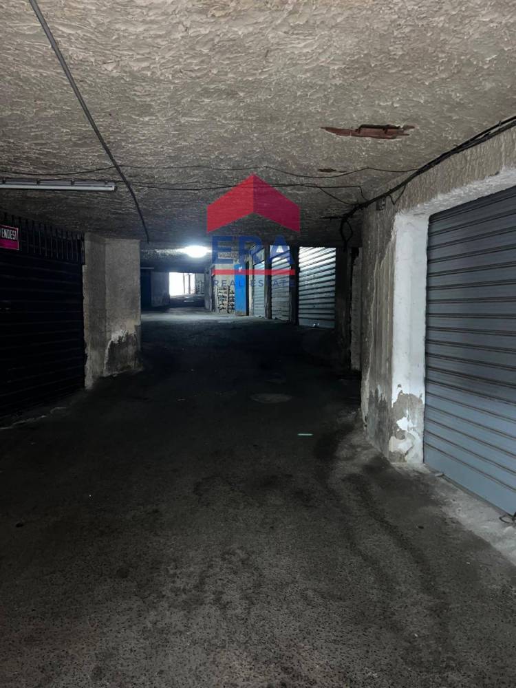 locale di sgombero in vendita a Catania in zona Canalicchio