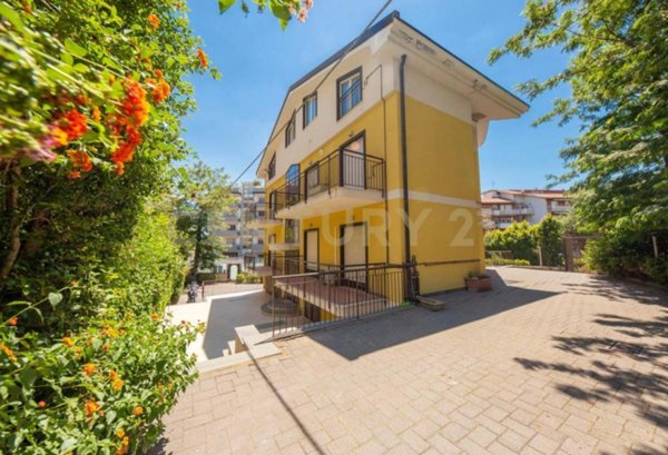 appartamento in vendita a Catania in zona Cibali