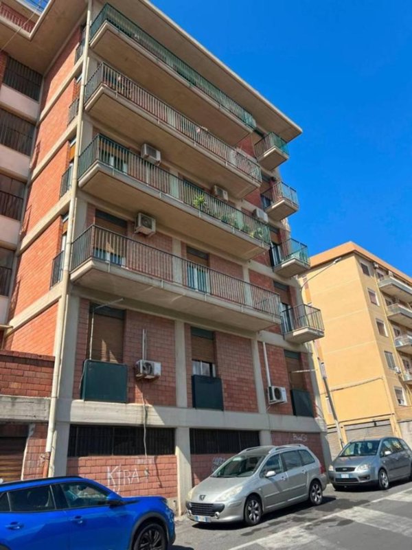 appartamento in vendita a Catania in zona Picanello