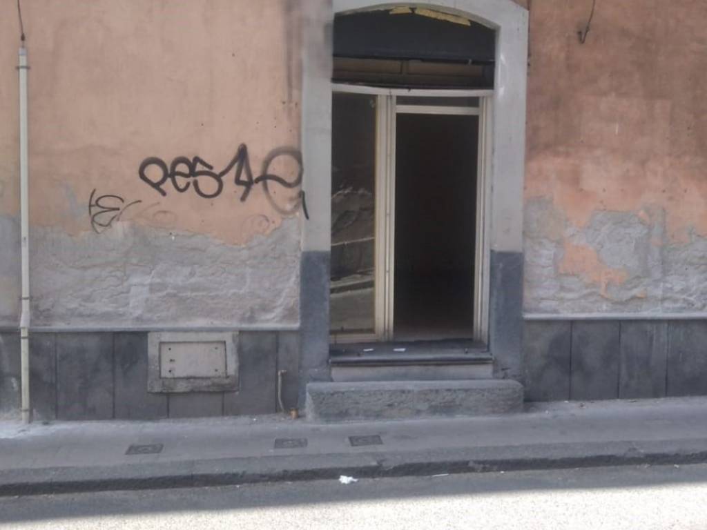 negozio in vendita a Catania in zona Borgo Sant'Agata