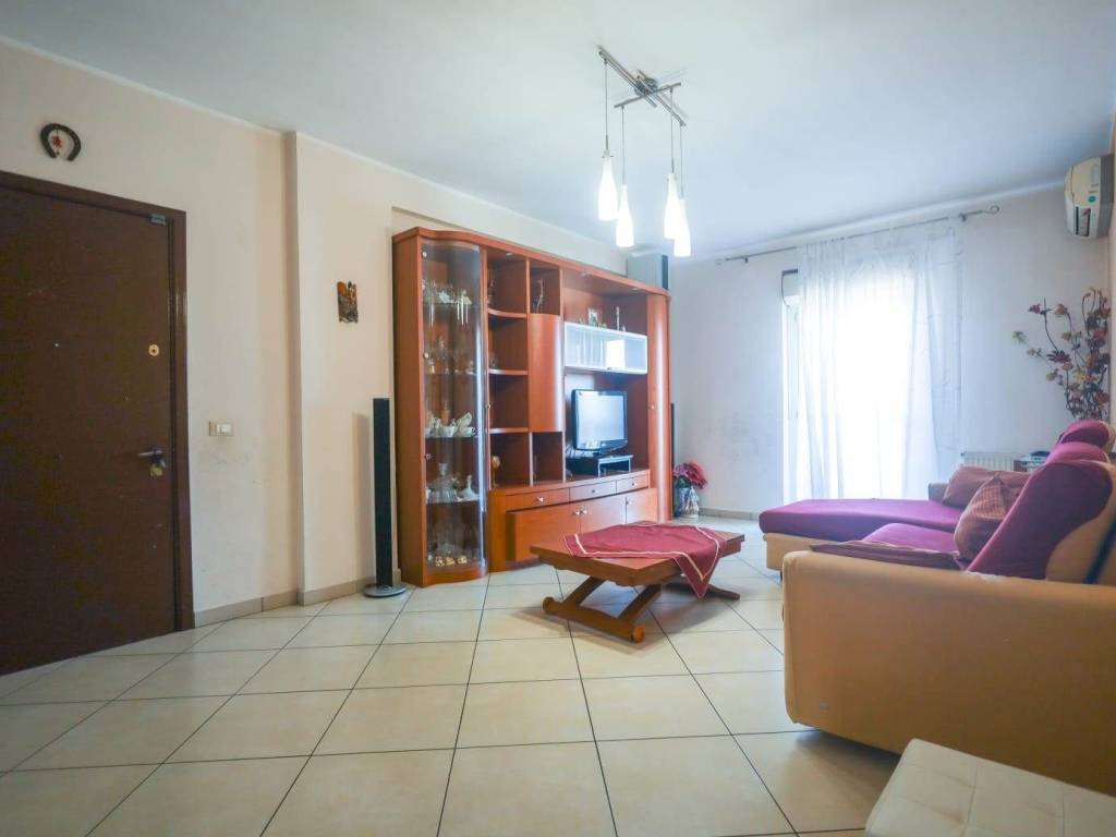appartamento in vendita a Catania in zona Villaggio Sant'Agata