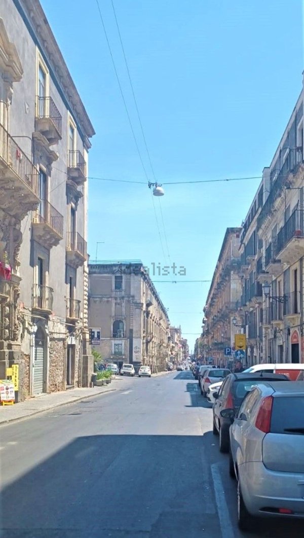 appartamento in vendita a Catania in zona Centro Storico