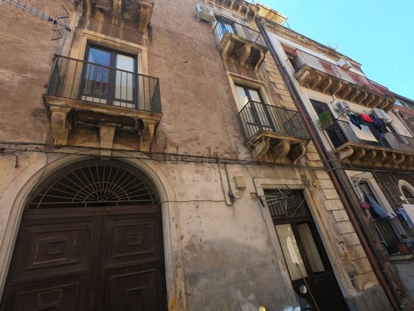 appartamento in vendita a Catania in zona Centro Storico