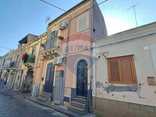 casa indipendente in vendita a Catania in zona Centro Storico