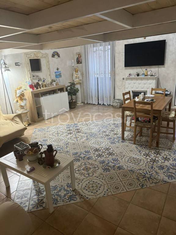 appartamento in vendita a Catania in zona Centro Storico