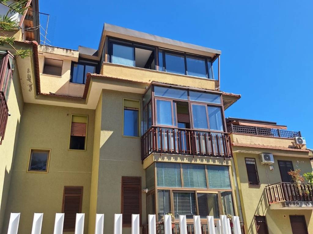 appartamento in vendita a Catania in zona Picanello