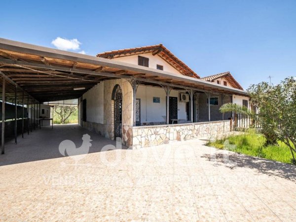 casa indipendente in vendita a Catania in zona Fontanarossa