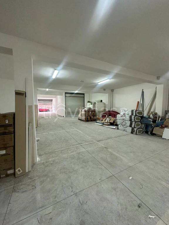 locale commerciale in vendita a Catania