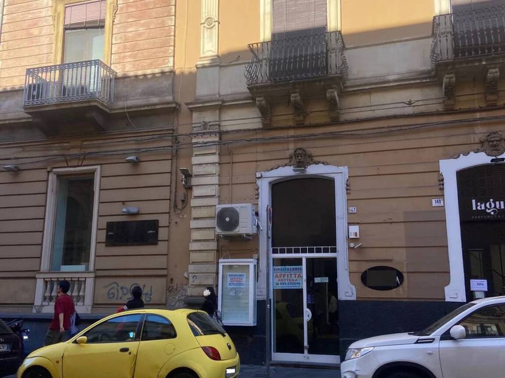 negozio in vendita a Catania