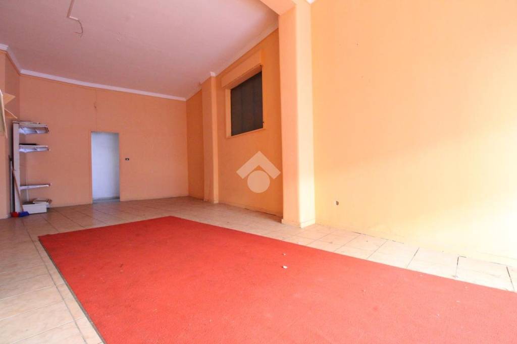 negozio in vendita a Catania in zona Picanello