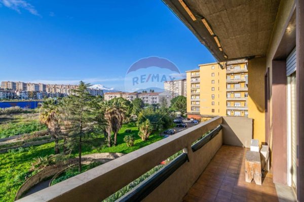 appartamento in vendita a Catania in zona Villaggio Sant'Agata