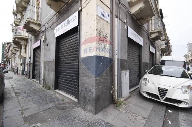 negozio in vendita a Catania in zona Centro Storico