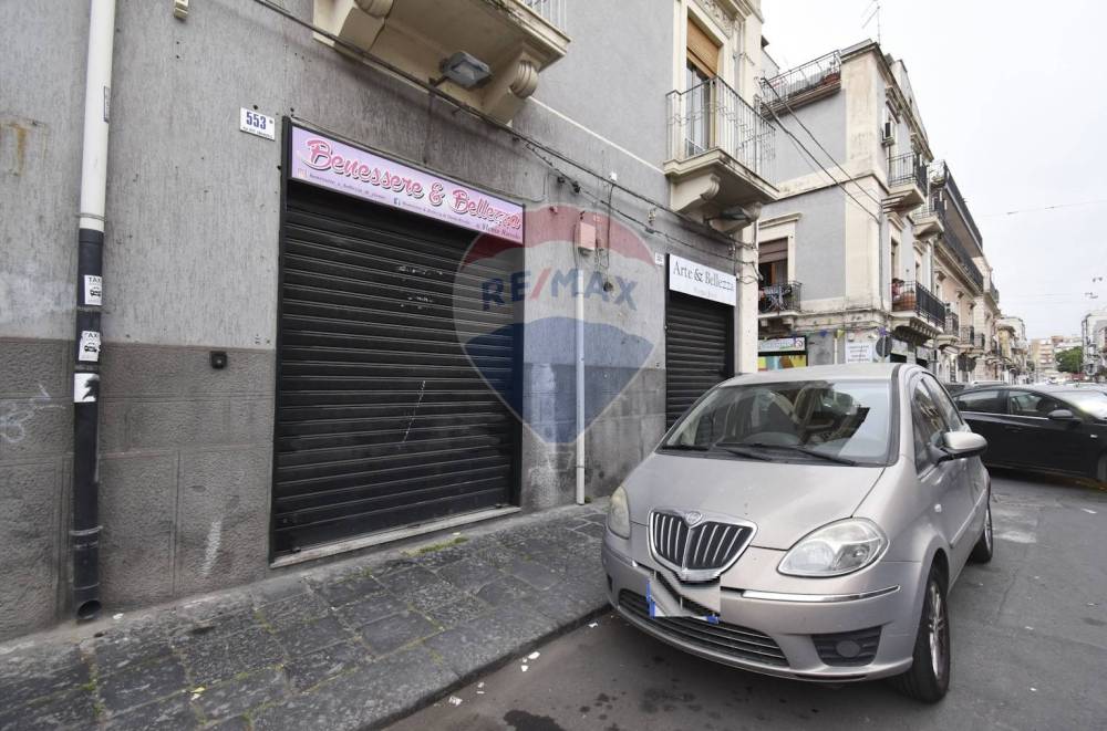 negozio in vendita a Catania in zona Centro Storico