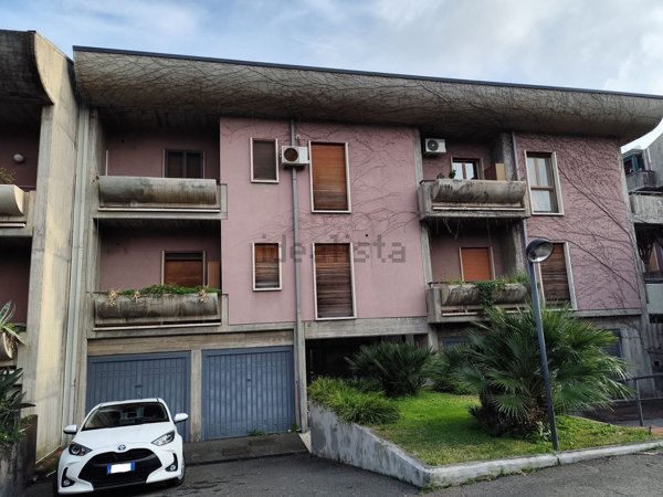 appartamento in vendita a Catania in zona Ognina