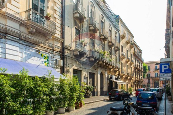appartamento in vendita a Catania in zona Centro Storico