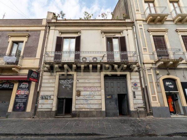 casa indipendente in vendita a Catania