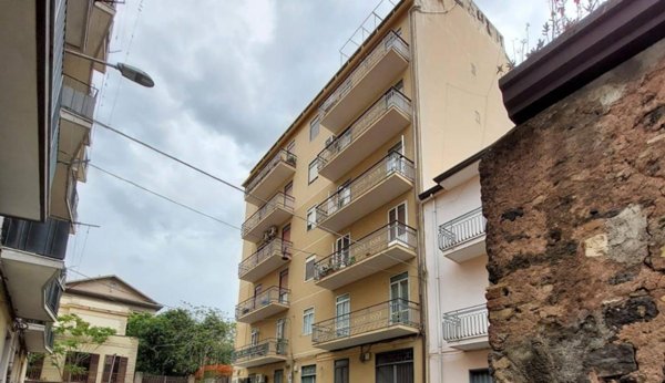 appartamento in vendita a Catania in zona Centro Storico