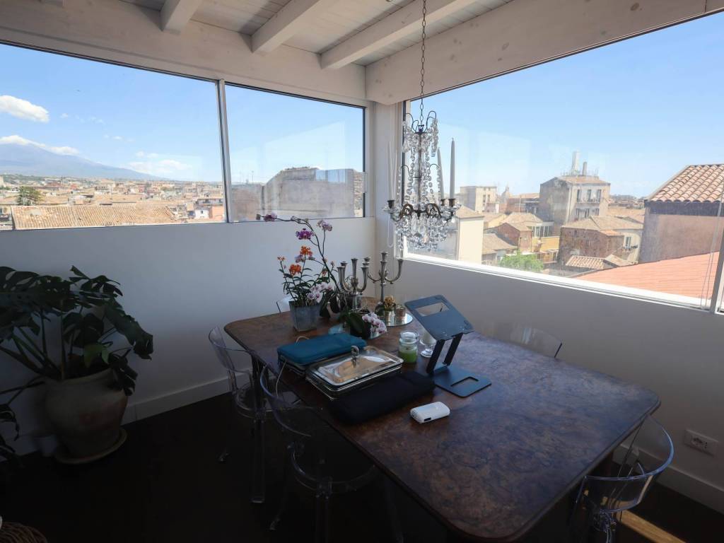 appartamento in vendita a Catania in zona Centro Storico