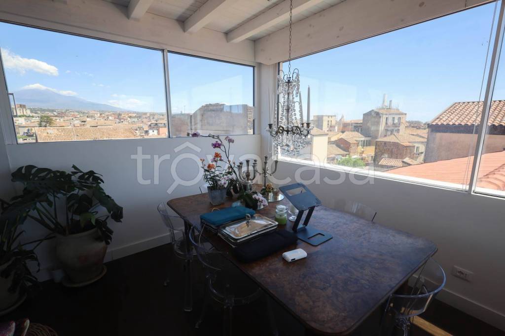 appartamento in vendita a Catania in zona Centro Storico