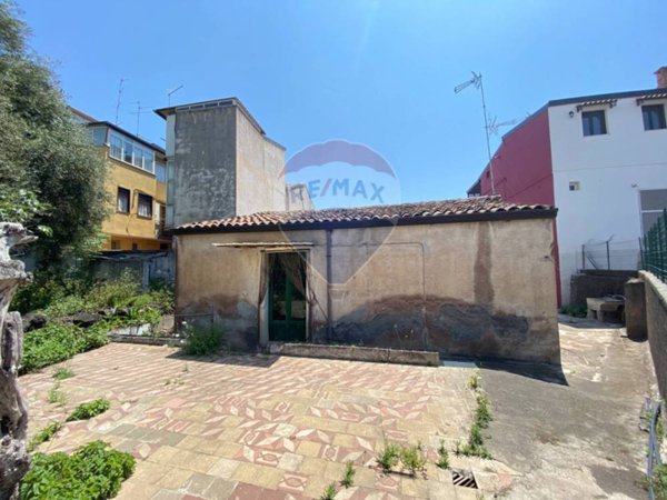 casa indipendente in vendita a Catania in zona Canalicchio