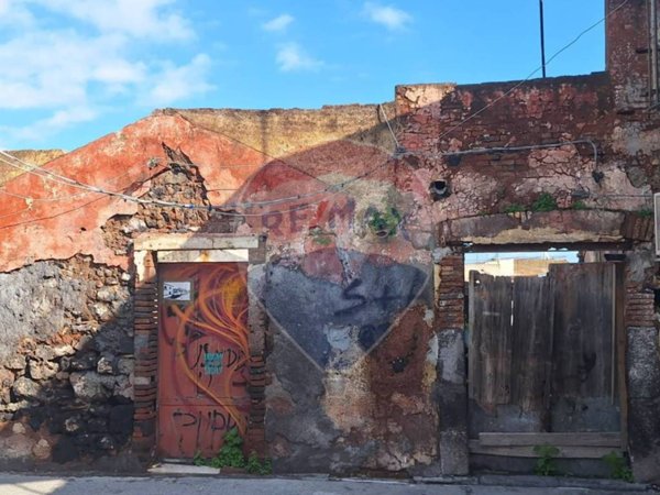 casa indipendente in vendita a Catania in zona Cibali