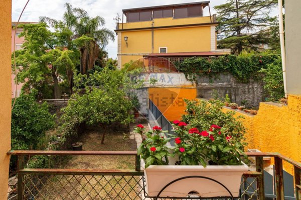 casa indipendente in vendita a Catania