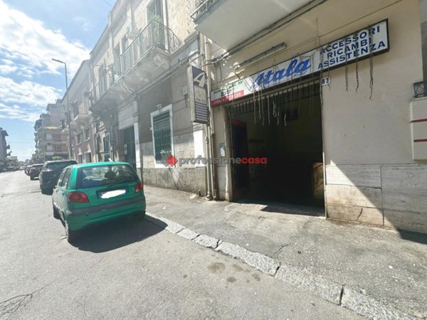 locale commerciale in vendita a Catania