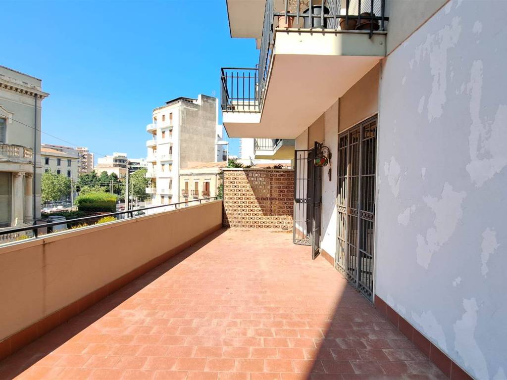 appartamento in vendita a Catania in zona Ognina