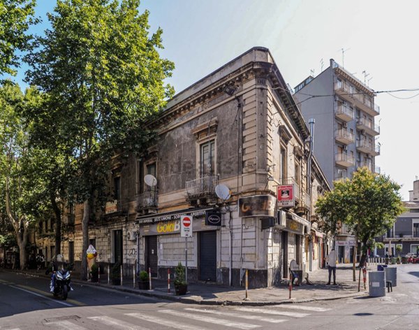 casa indipendente in vendita a Catania in zona Centro Storico