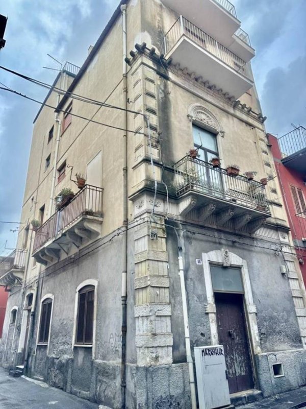 casa indipendente in vendita a Catania in zona Centro Storico