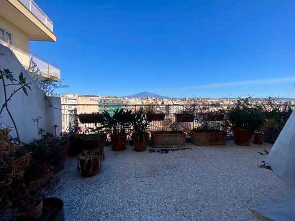 appartamento in vendita a Catania in zona Centro Storico