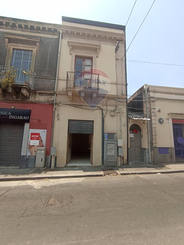 casa indipendente in vendita a Catania in zona Barriera del Bosco
