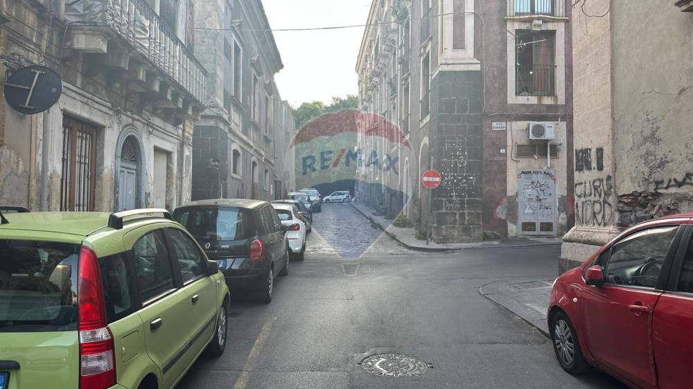 appartamento in vendita a Catania in zona Centro Storico