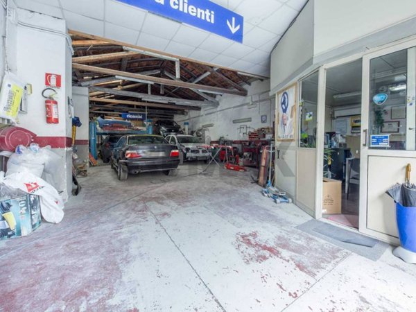 negozio in vendita a Catania in zona Picanello