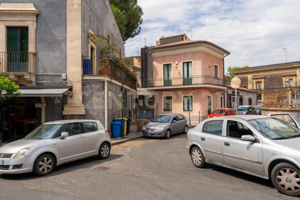 casa indipendente in vendita a Catania in zona Centro Storico