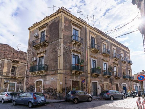 negozio in vendita a Catania in zona Centro Storico