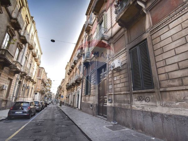 appartamento in vendita a Catania in zona Centro Storico