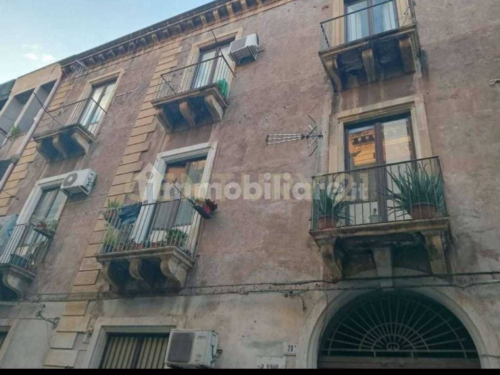 appartamento in vendita a Catania in zona Centro Storico