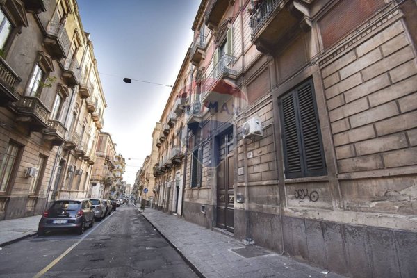 appartamento in vendita a Catania in zona Centro Storico