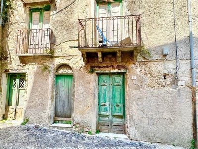 casa indipendente in vendita a Catania