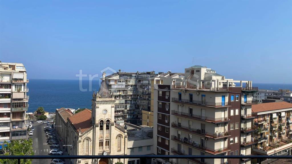 appartamento in vendita a Catania in zona Picanello