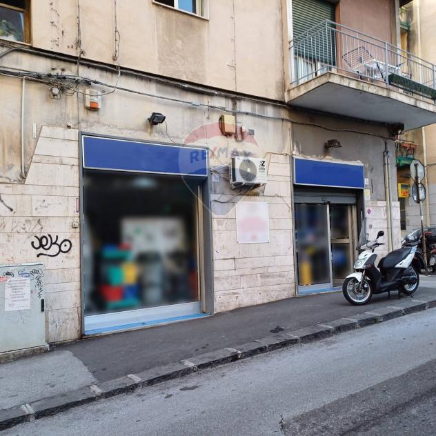 negozio in vendita a Catania in zona Picanello